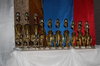    2010. . 27-29
